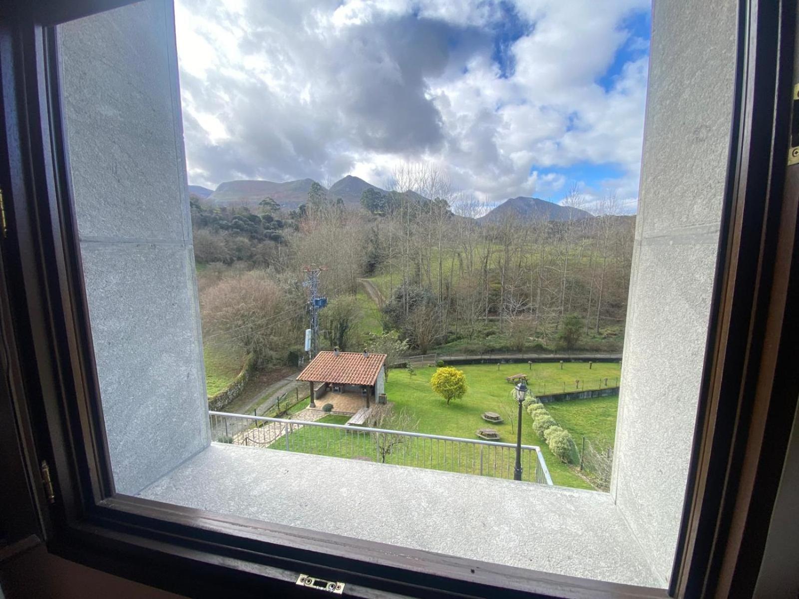 El Prau La Iglesia Porrua - Llanes Country house